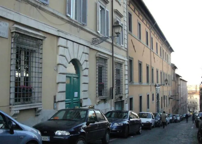 Nannì Vatican House